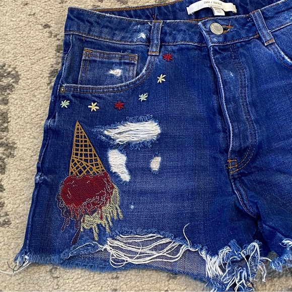 Zara embroidered cut off denim jean shorts 2 - Picture 2 of 8